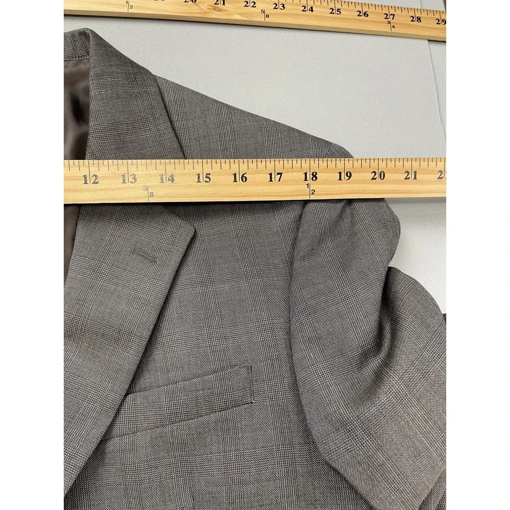 Jos‎ A Bank Mens Suit 40R Jacket & Pants Set Gray Plaid 2 Piece US 33 Waist